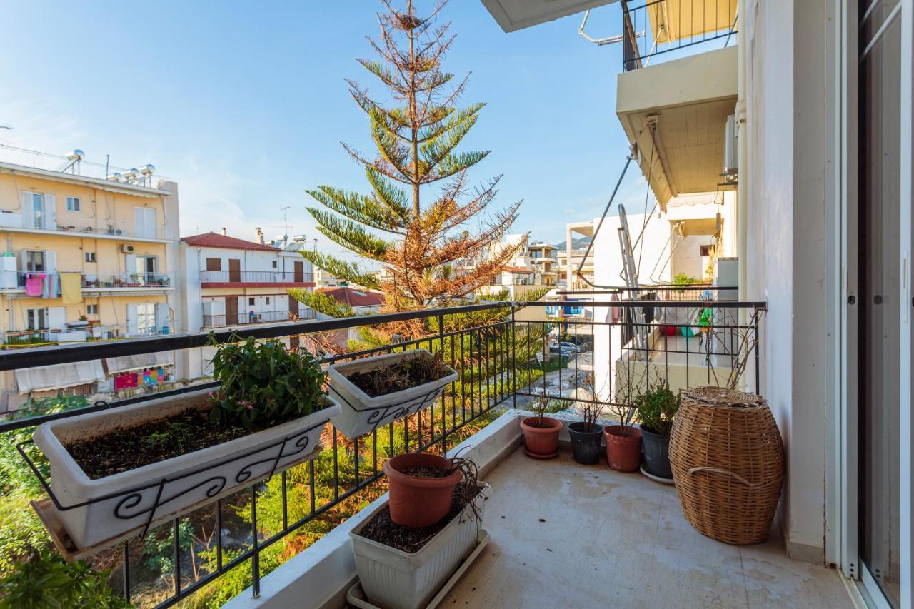 Bright Comfy Flat Near The Beach & The City Center Kalamata Eksteriør billede